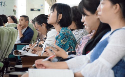 書香浸潤東坡，專業點亮未來——第三期“點燈人”兒童閱讀種子教師線下培訓圓滿收官